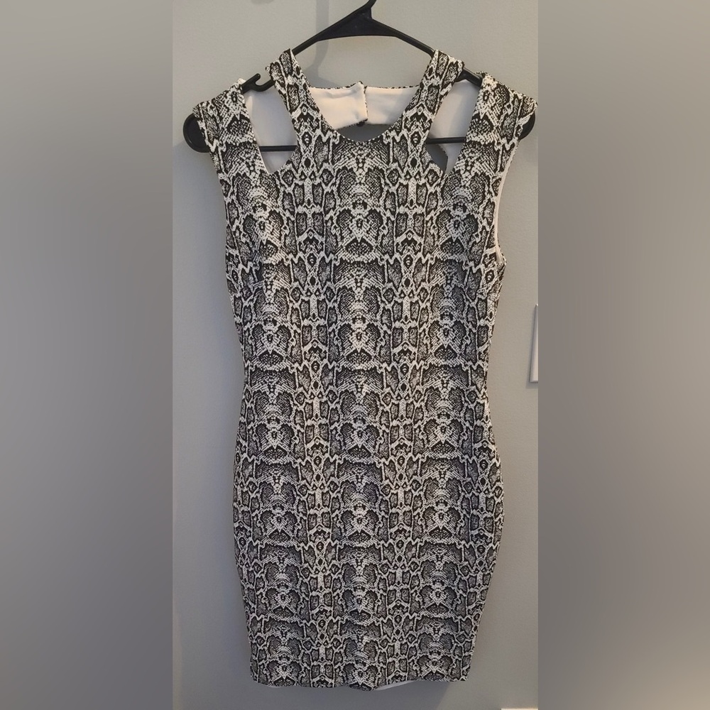 Cache Black And White Python Animal Print Dress - image 1